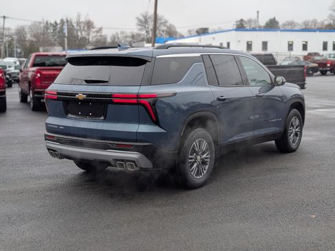 New 2026 Chevrolet Traverse LT w/ Driver Confidence Package image 9