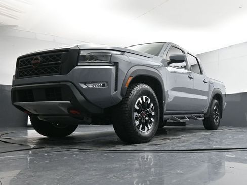 Used 2022 Nissan Frontier PRO-4X w/ Technology Package image 34