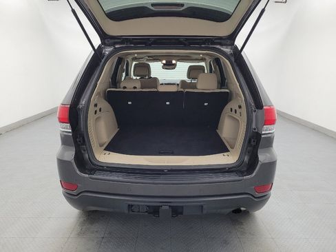 Used 2021 Jeep Grand Cherokee Laredo AWD/4WD image 29