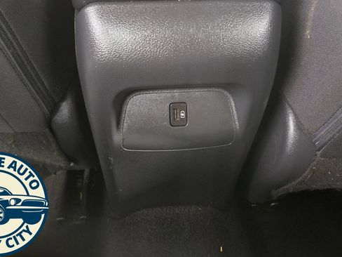 Used 2020 Nissan Sentra SV FWD image 28