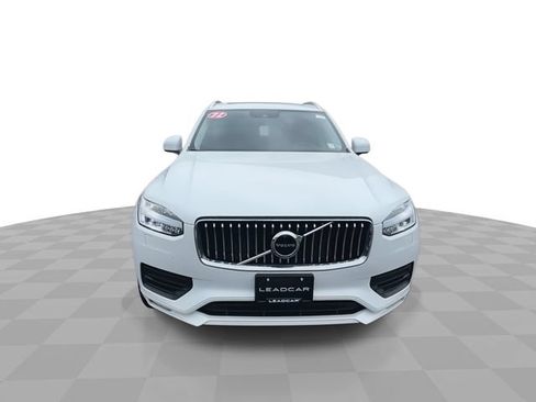 Used 2022 Volvo XC90 T5 Momentum w/ Climate Package AWD/4WD image 3