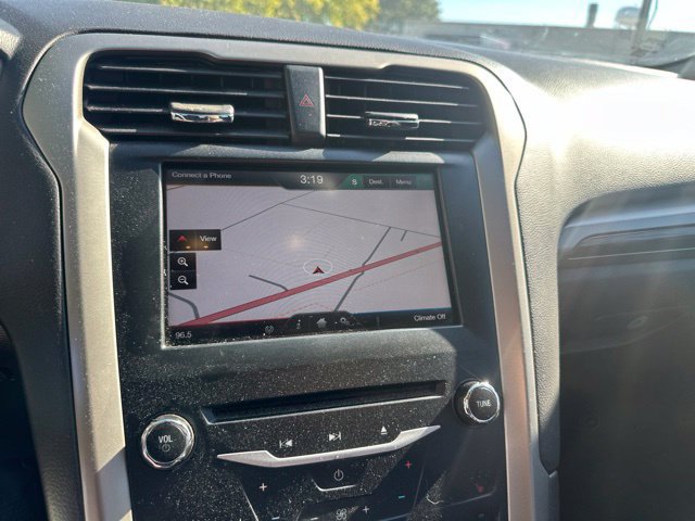 Used 2013 Ford Fusion SE FWD image 18