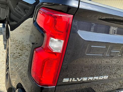 Used 2022 Chevrolet Silverado 1500 RST image 22