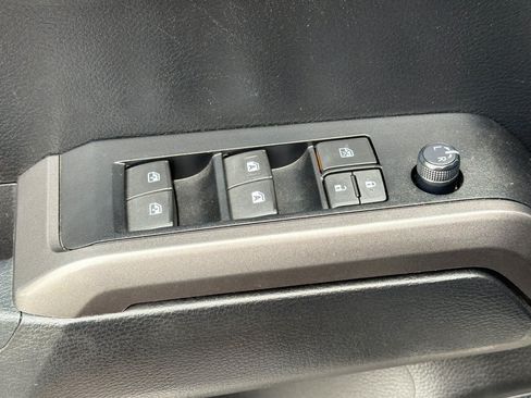 Used 2021 Toyota Tacoma TRD Sport w/ Technology Package RWD image 13