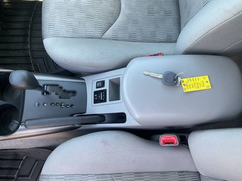 Used 2012 Toyota RAV4 4WD w/ Value Pkg image 21