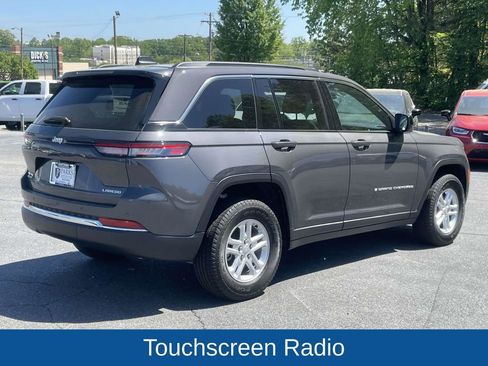 Certified 2025 Jeep Grand Cherokee Laredo w/ Trailer Tow Package image 9