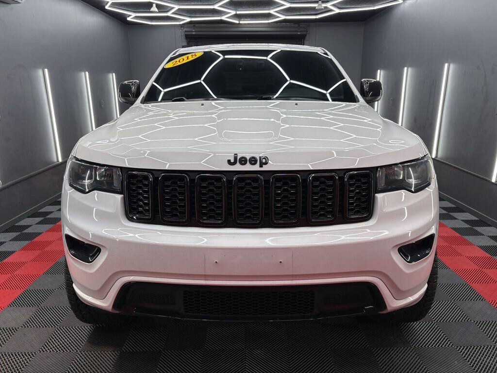 Used 2018 Jeep Grand Cherokee Altitude AWD/4WD image 2
