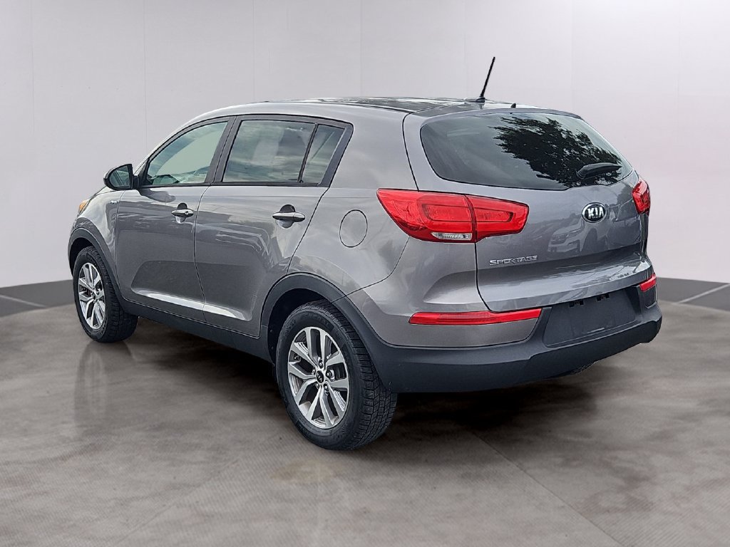 Used 2016 Kia Sportage LX AWD/4WD image 6