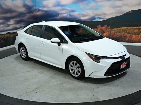 Used 2024 Toyota Corolla LE FWD image 1
