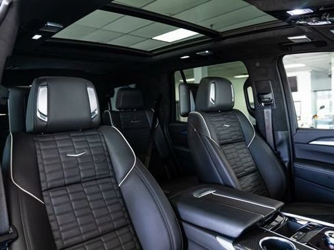 Used 2025 Cadillac Escalade V w/ LPO, ONYX Package AWD/4WD image 12