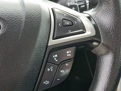 Used 2020 Ford Fusion SE AWD/4WD image 22