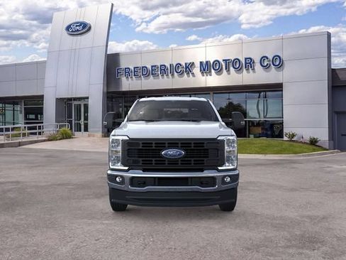New 2026 Ford F250 XL w/ XL Chrome Package AWD/4WD image 6