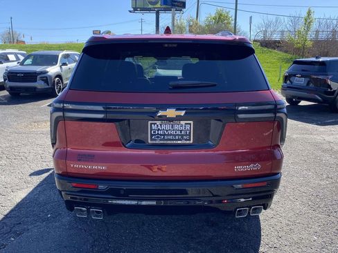 New 2026 Chevrolet Traverse High Country w/ LPO, Floor Liner Package FWD image 5