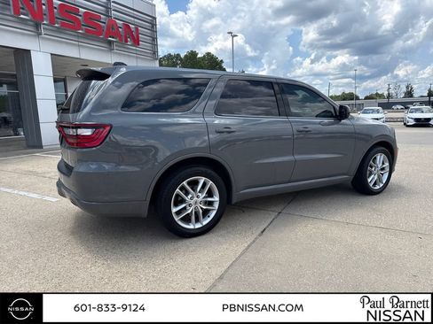Used 2023 Dodge Durango GT RWD image 9
