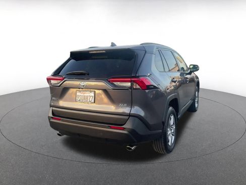 Used 2025 Toyota RAV4 XLE w/ Convenience Package image 14