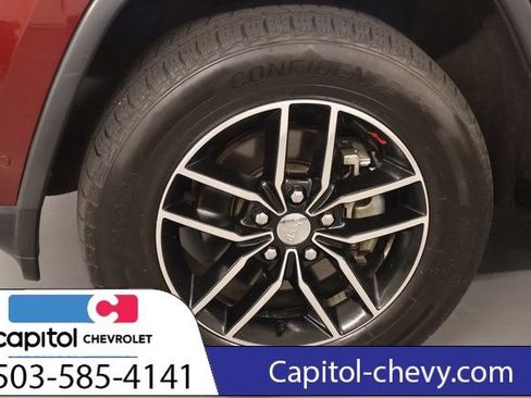 Used 2018 Jeep Grand Cherokee Trailhawk w/ Trailhawk Luxury Group AWD/4WD image 9