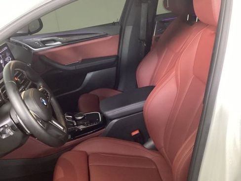 Used 2024 BMW X4 M40i w/ Premium Package image 13