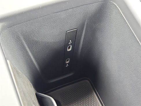 New 2025 Volkswagen Tiguan S image 9