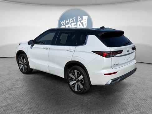 Used 2025 Mitsubishi Outlander SEL AWD/4WD image 6