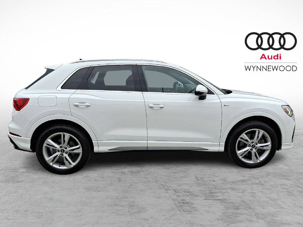 Used 2024 Audi Q3 2.0T Premium w/ Convenience Package AWD/4WD image 7