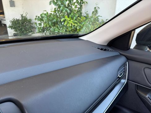 Used 2025 Nissan Rogue SV FWD image 37