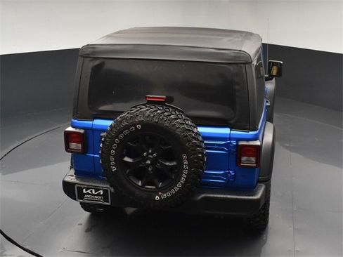 Used 2021 Jeep Wrangler Sport image 41