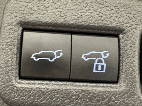 Used 2021 Toyota Venza Limited w/ Advanced Technology Package AWD/4WD image 14