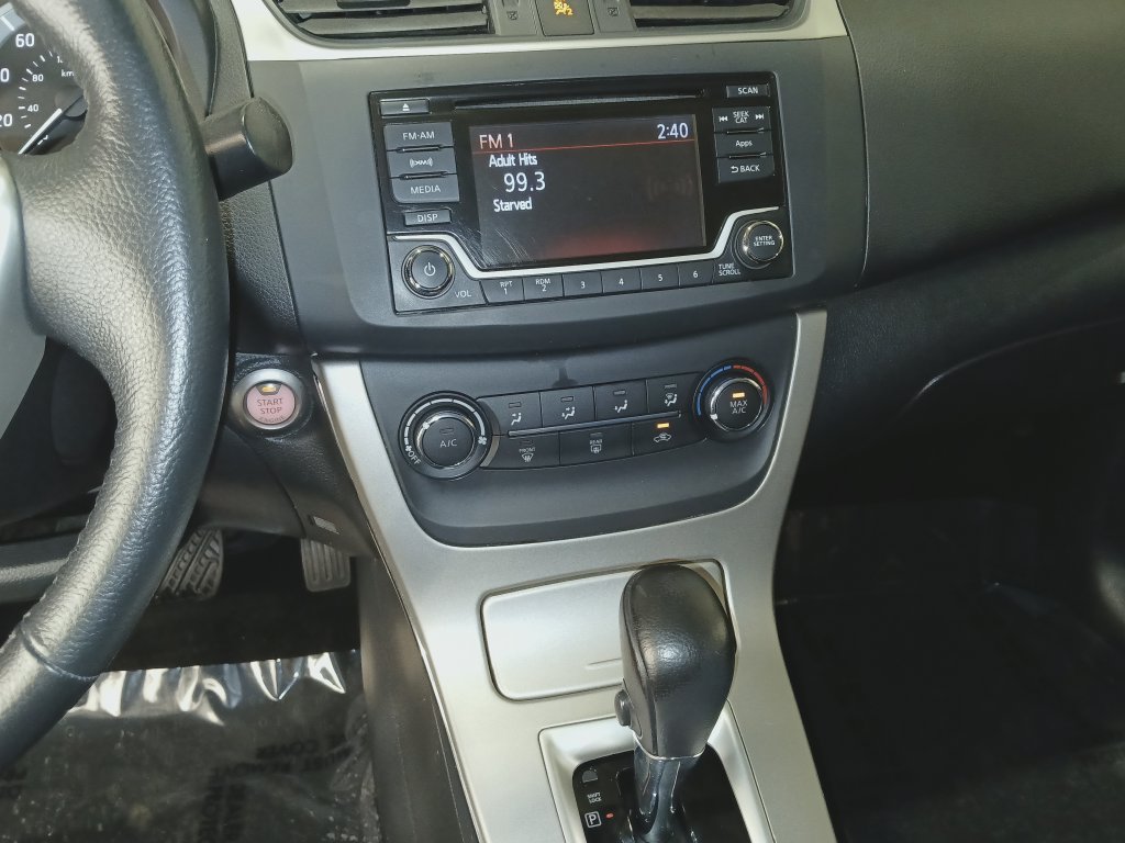 Used 2015 Nissan Sentra SV FWD image 16