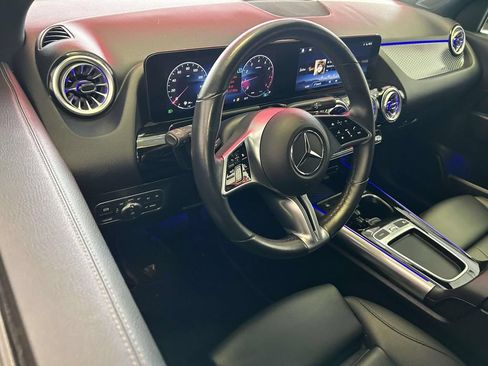 Used 2025 Mercedes-Benz GLA 250 4MATIC image 13