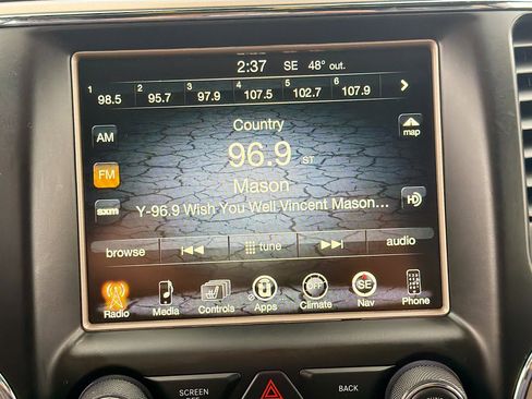 Used 2017 Jeep Grand Cherokee Overland w/ Jeep Active Safety Group image 21