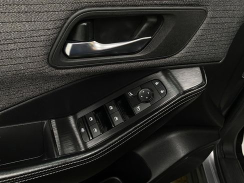 Certified 2023 Nissan Rogue SV image 29