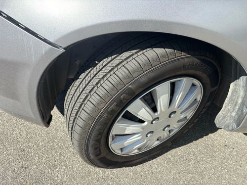 Used 2007 Honda Fit image 62