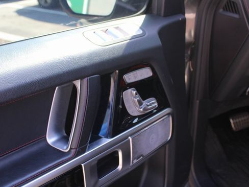 Certified 2021 Mercedes-Benz G 63 AMG 4MATIC w/ G Manufaktur Interior Package image 16