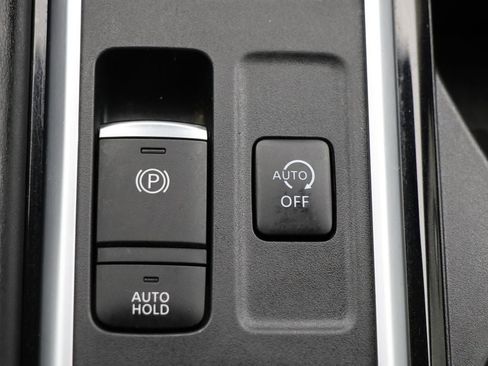 Used 2023 Nissan Pathfinder SL image 26