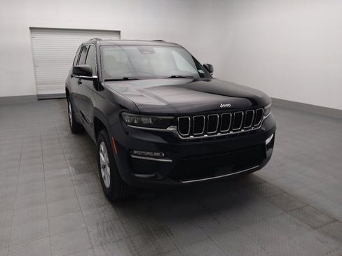 Used 2023 Jeep Grand Cherokee Limited RWD image 14