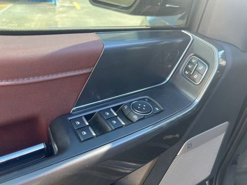 Used 2022 Ford F150 Lariat w/ Equipment Group 502A High AWD/4WD image 14