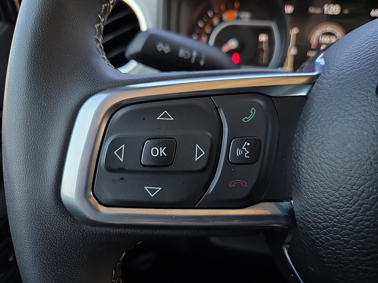 Used 2025 Jeep Wrangler Unlimited Sahara AWD/4WD image 21