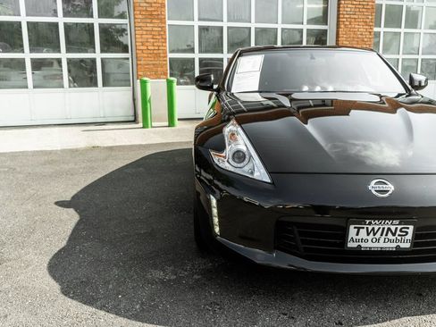Used 2017 Nissan 370Z Touring Sport RWD image 27