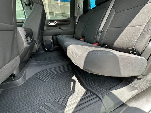 Used 2025 Chevrolet Silverado 1500 LT Trail Boss w/ Convenience Package II AWD/4WD image 25