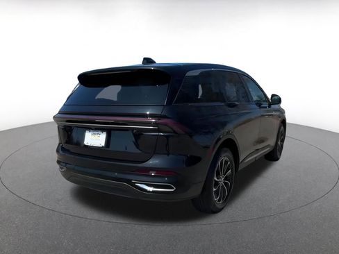 Used 2024 Lincoln Nautilus Premier image 14