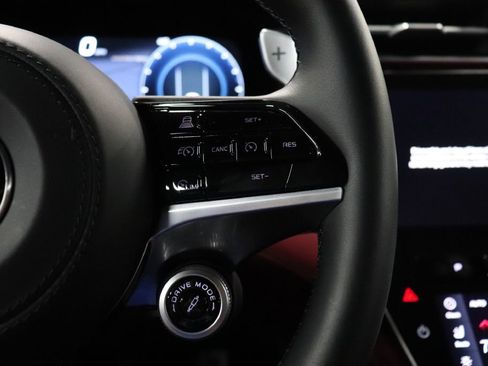 Used 2023 Maserati Grecale Modena image 13