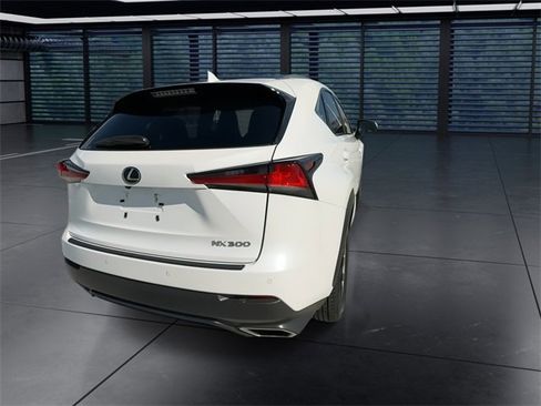 Used 2018 Lexus NX 300 FWD image 7