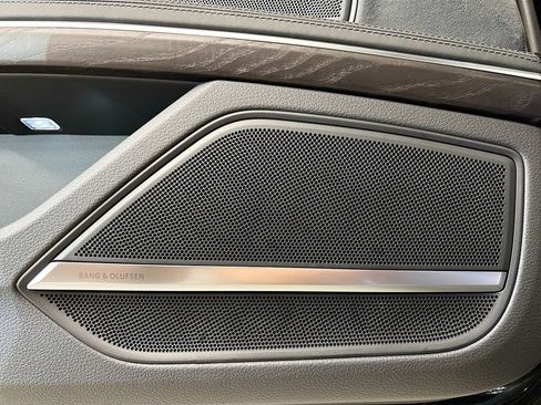 Used 2025 Audi A8 L 3.0T w/ Executive Package image 21