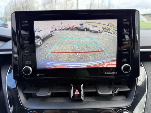 Used 2022 Toyota Corolla LE image 23