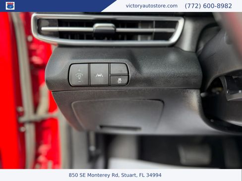 Used 2023 Hyundai Elantra Limited FWD image 23
