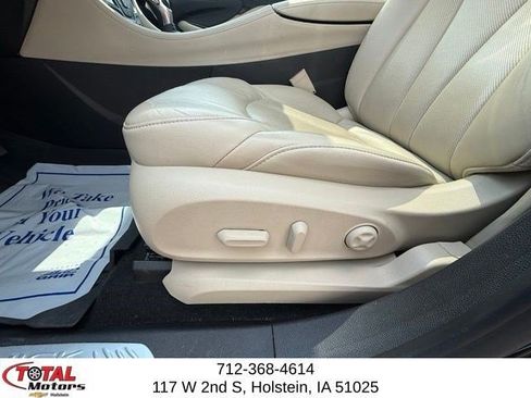 Used 2020 Buick Envision Essence w/ Experience Buick Package AWD/4WD image 12