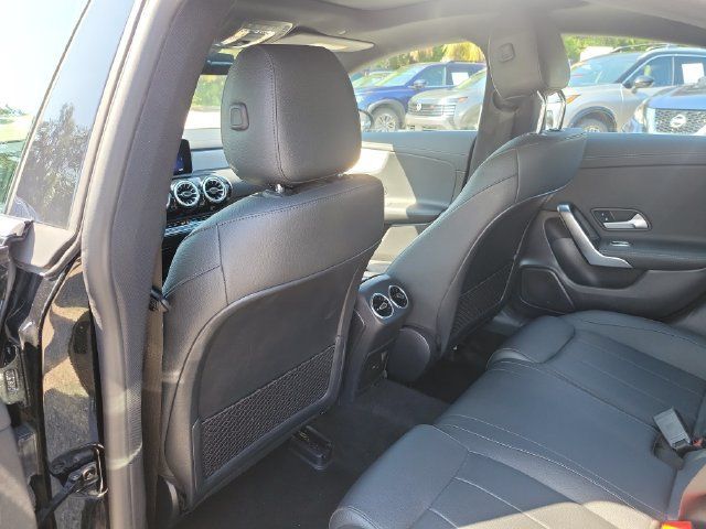 Used 2025 Mercedes-Benz CLA 250 image 12