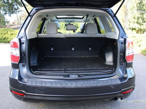 Used 2015 Subaru Forester 2.5i Premium w/ All-Weather Package image 17