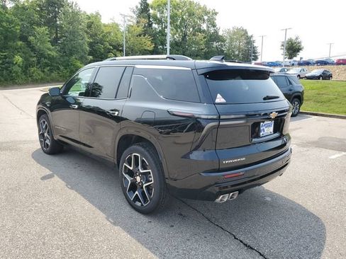 New 2026 Chevrolet Traverse High Country w/ LPO, Floor Liner Package FWD image 3