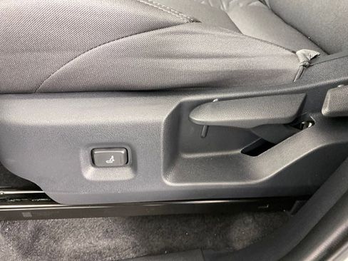 New 2025 Toyota Tacoma SR5 image 8